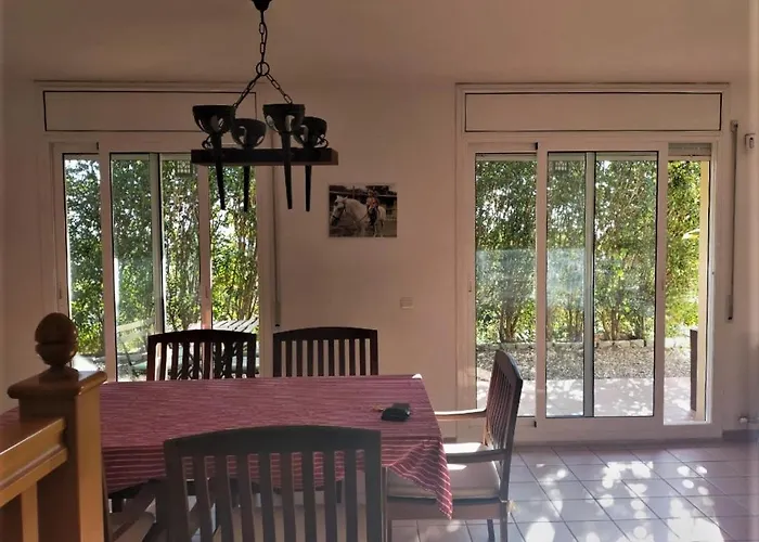 Casa Bella Vista En Montana Con Vistas Al Mar Y Piscina Privada