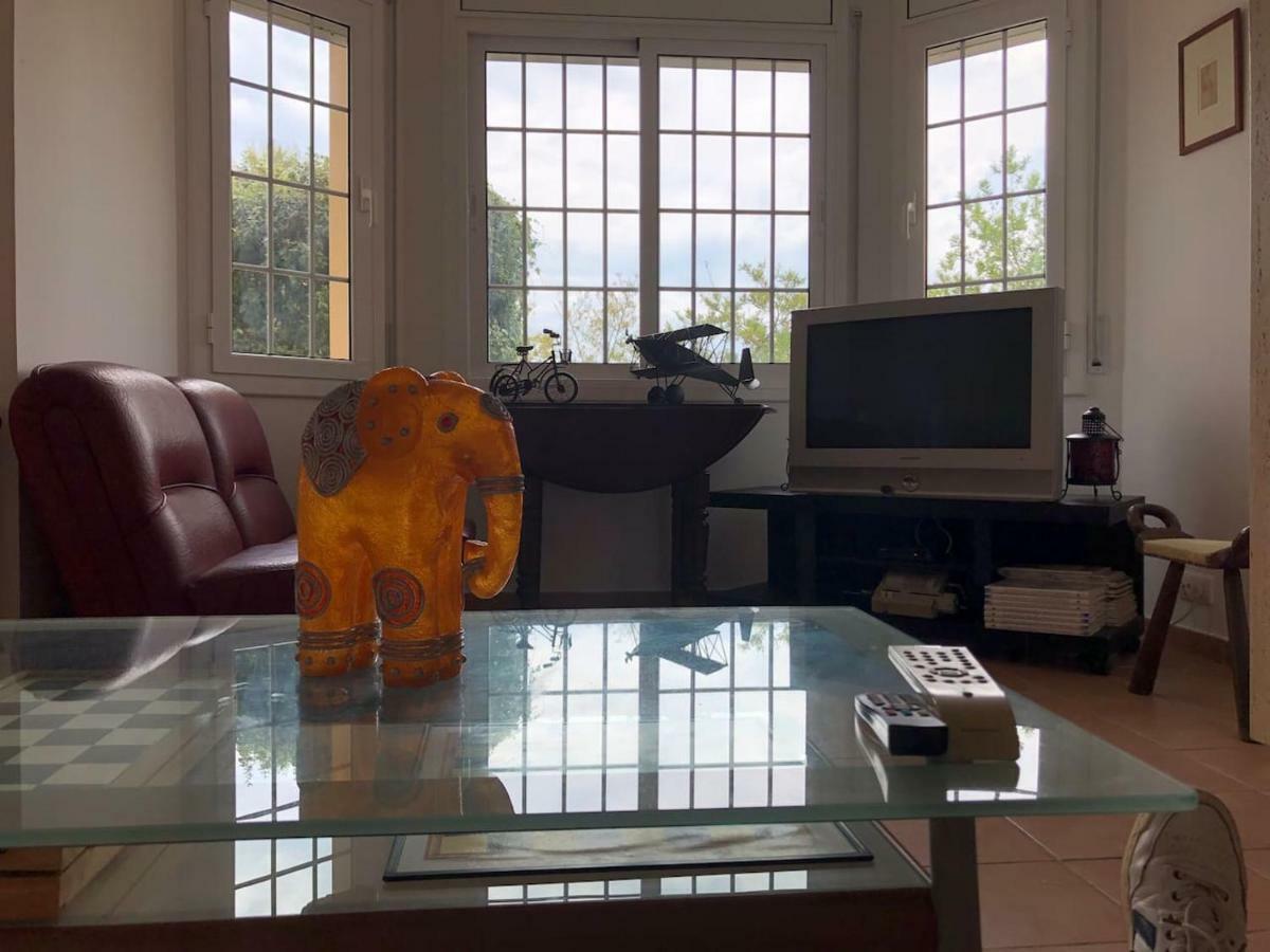 Hébergement de vacances Casa Bella Vista En Montana Con Vistas Al Mar Y Piscina Privada *